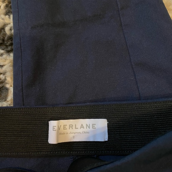 Everlane the side-zip stretch cotton pant in navy pointe, work pants - Picture 3 of 5